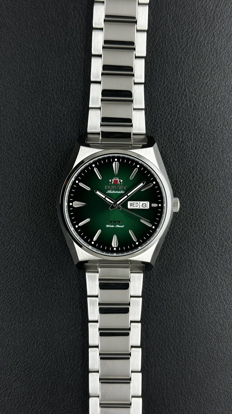 Orient 3 Estrelas Automático Verde Calendário Duplo
