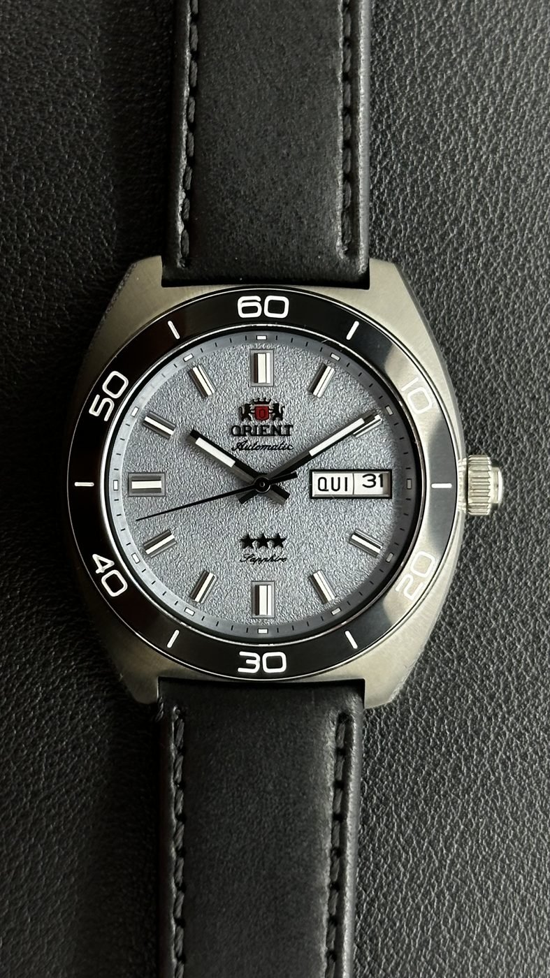 Orient Elegance 3 Estrelas Automático Azul Couro