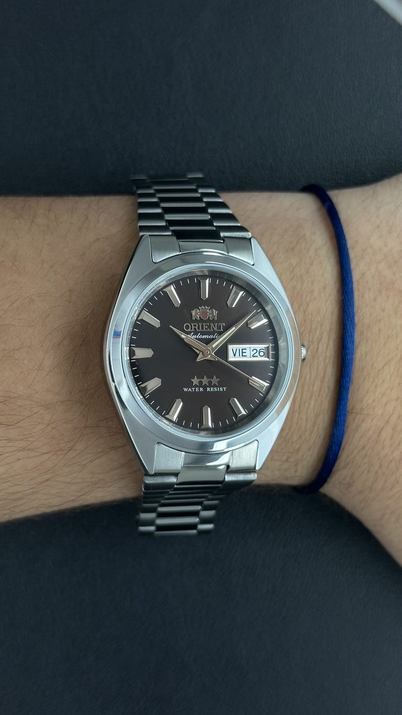 Orient 3 Estrelas Automático Marrom Calendário Duplo