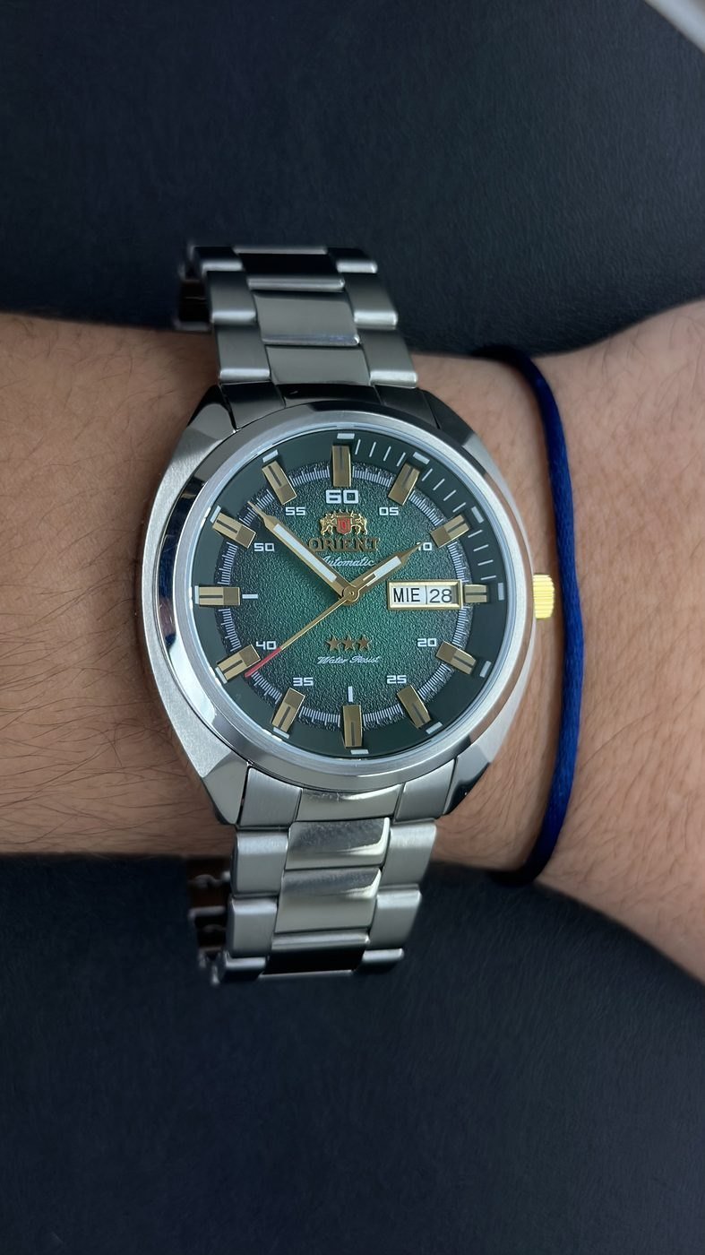 Orient 3 Estrelas Automático Verde e Dourado Calendário Duplo