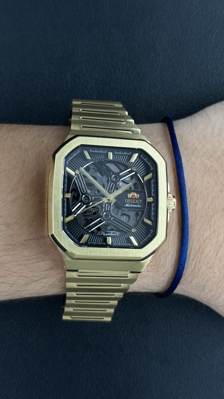 Orient Esqueleto Automático Dourado Quadrado