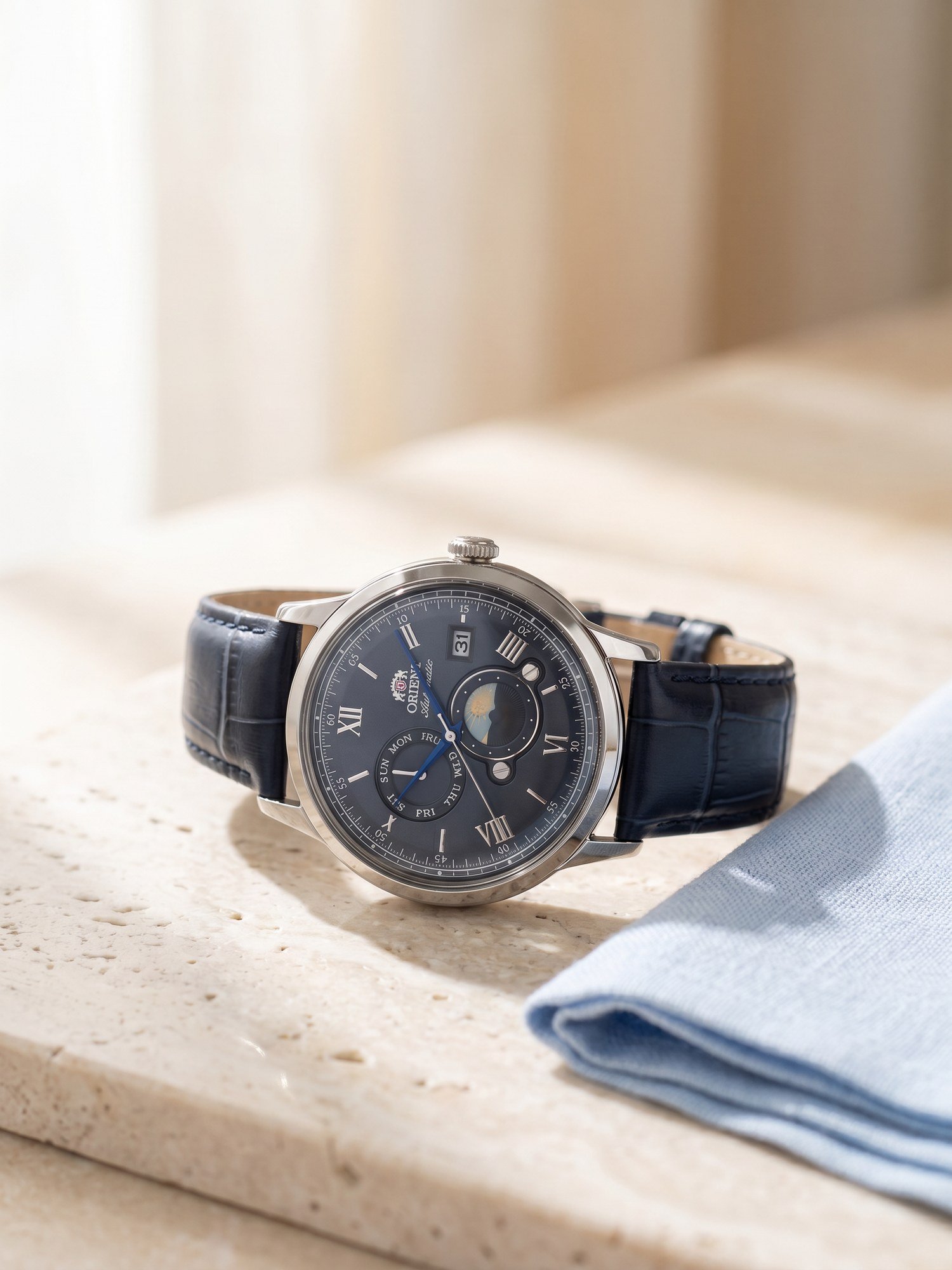 Orient Bambino Sun & Moon Automático Azul Couro