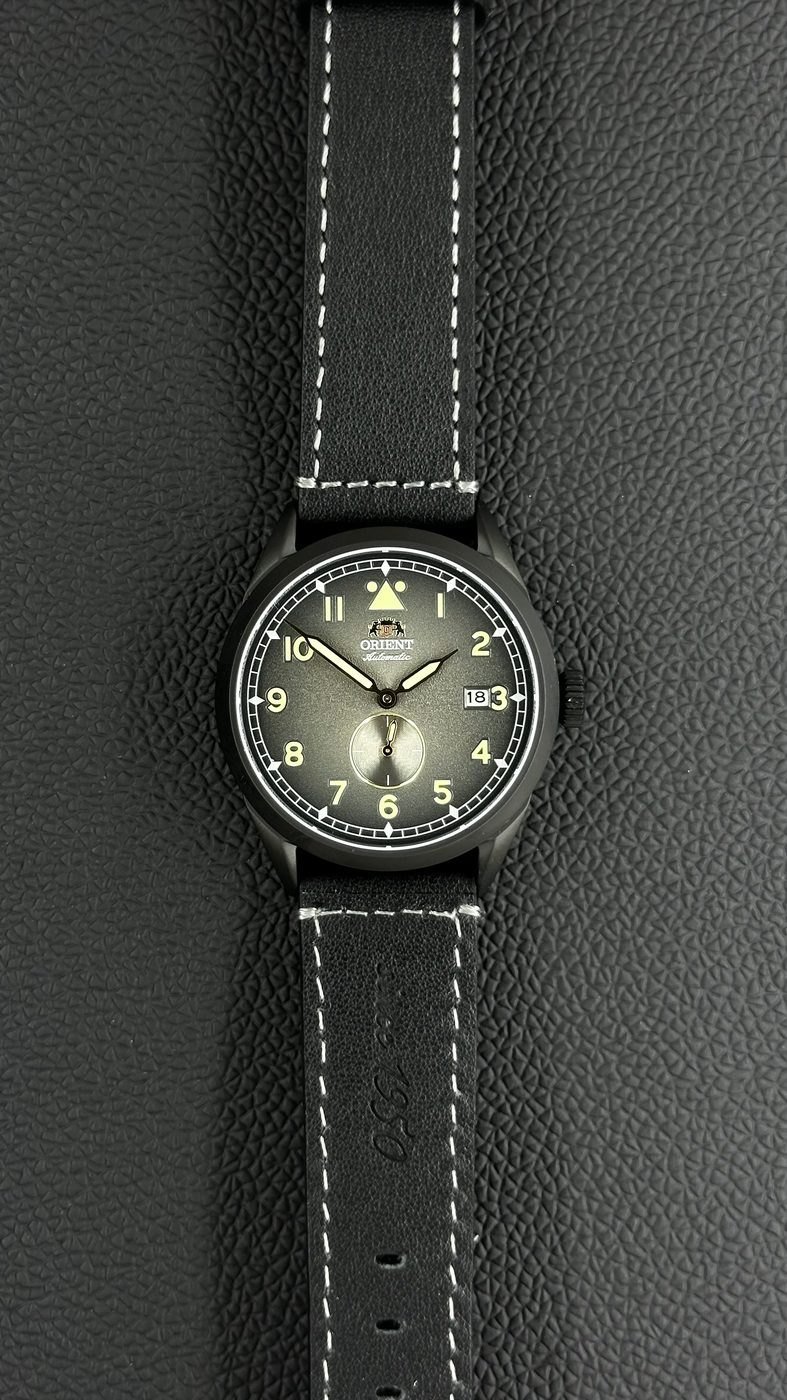 Orient Special Calibers Pilot Automático Preto e Dourado Couro
