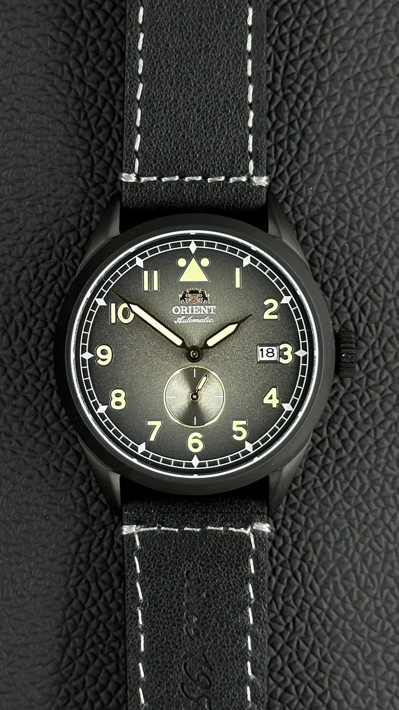 Orient Special Calibers Pilot Automático Preto e Dourado Couro