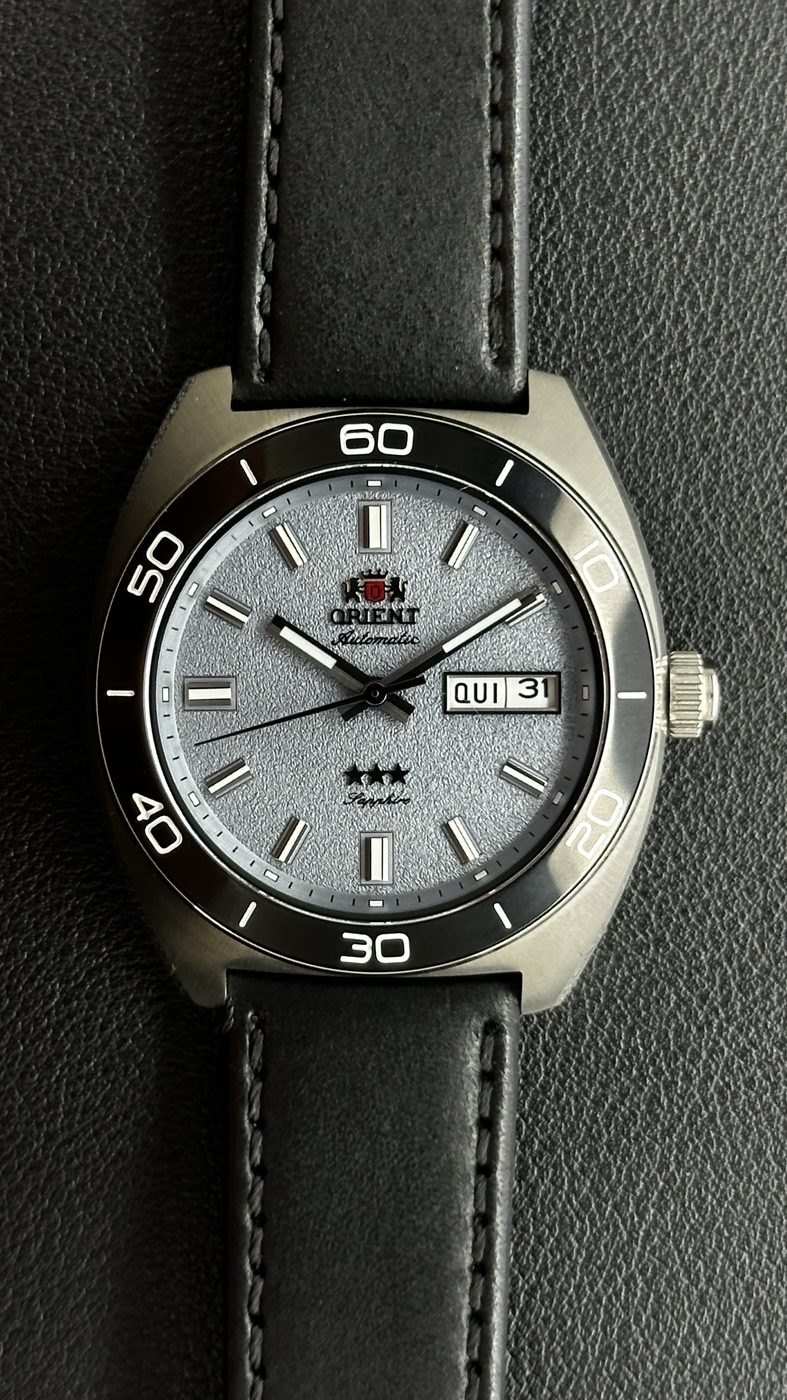 Orient Elegance 3 Estrelas Automático Azul Couro