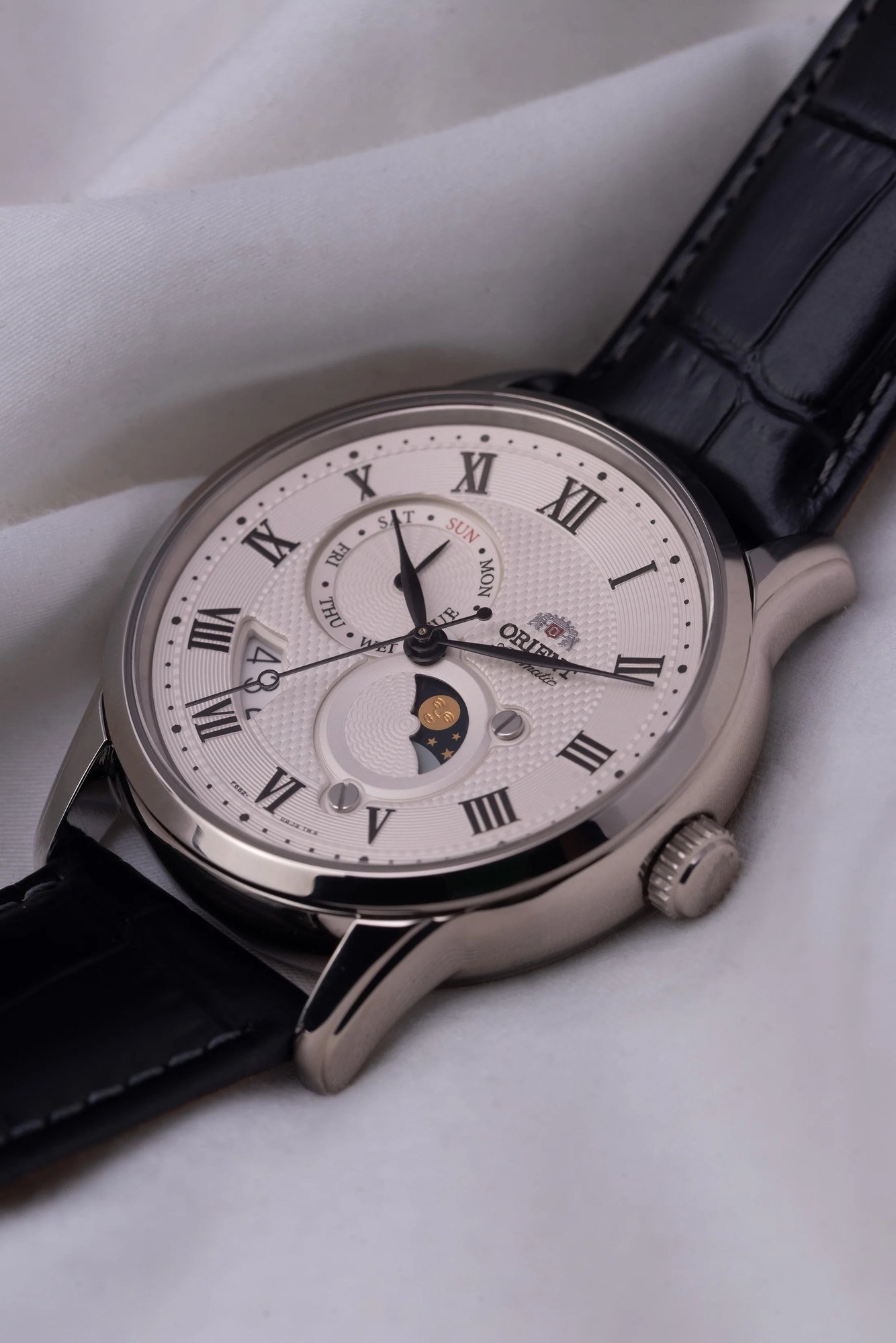 Orient Bambino Sun & Moon V3 Automático Branco Couro