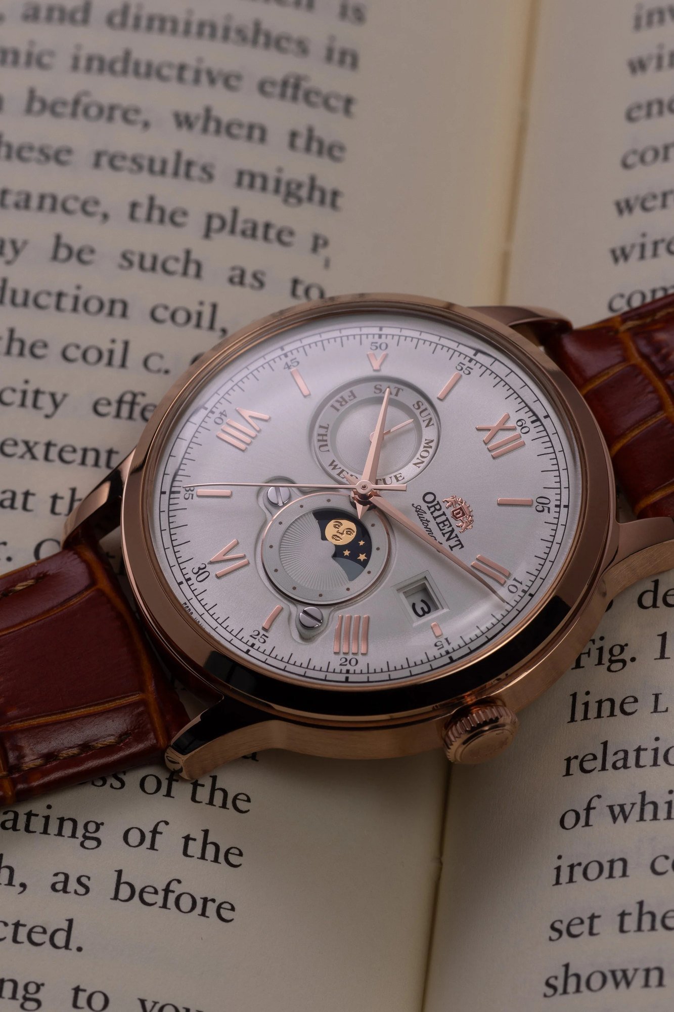 Orient Bambino V9 Sun & Moon Automático Branco e Rosé Gold Couro