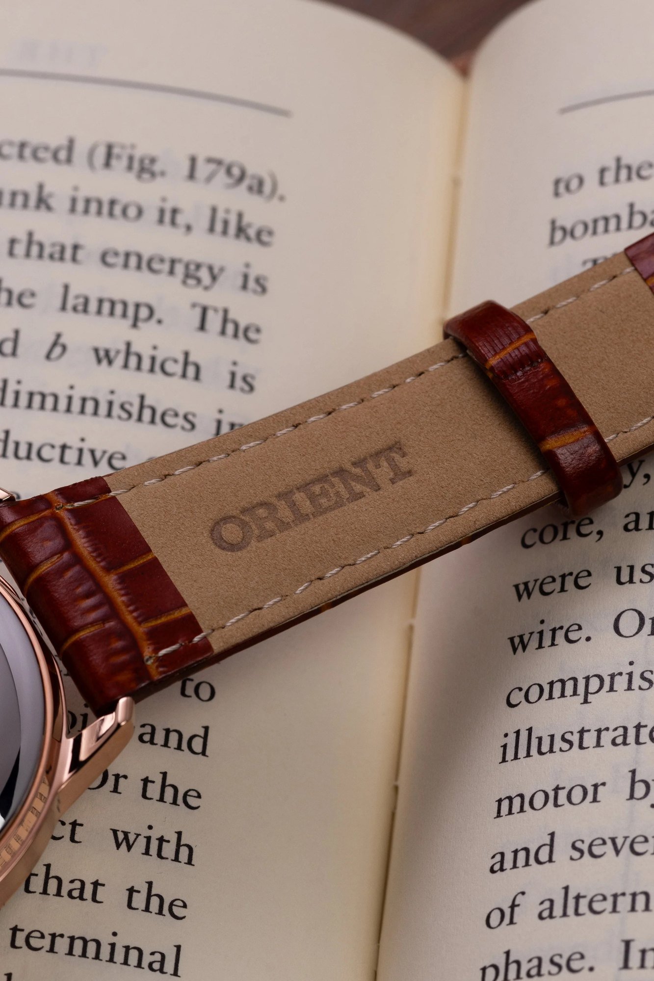 Orient Bambino V9 Sun & Moon Automático Branco e Rosé Gold Couro