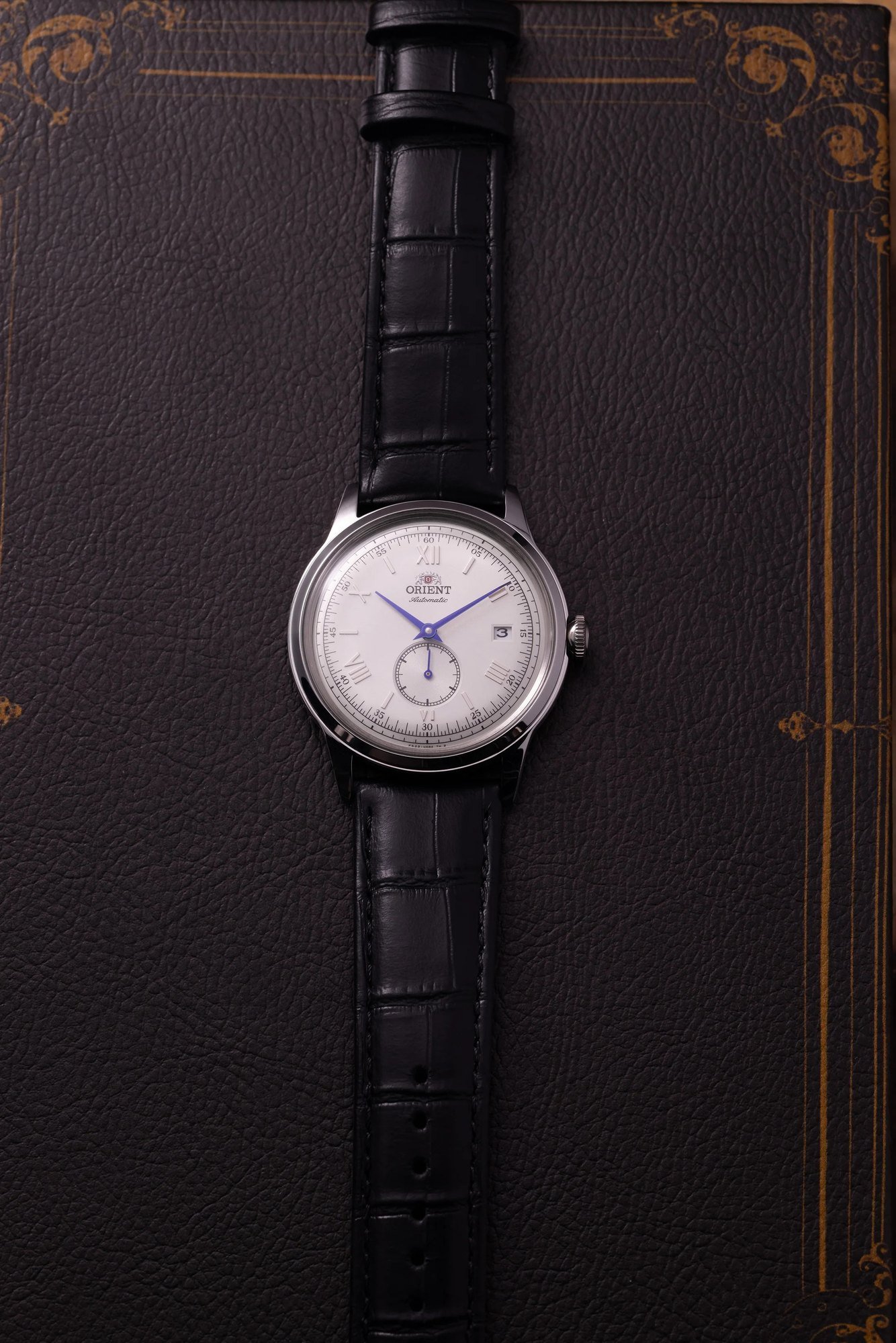 Orient Bambino V2 Small Seconds Automático Branco Couro